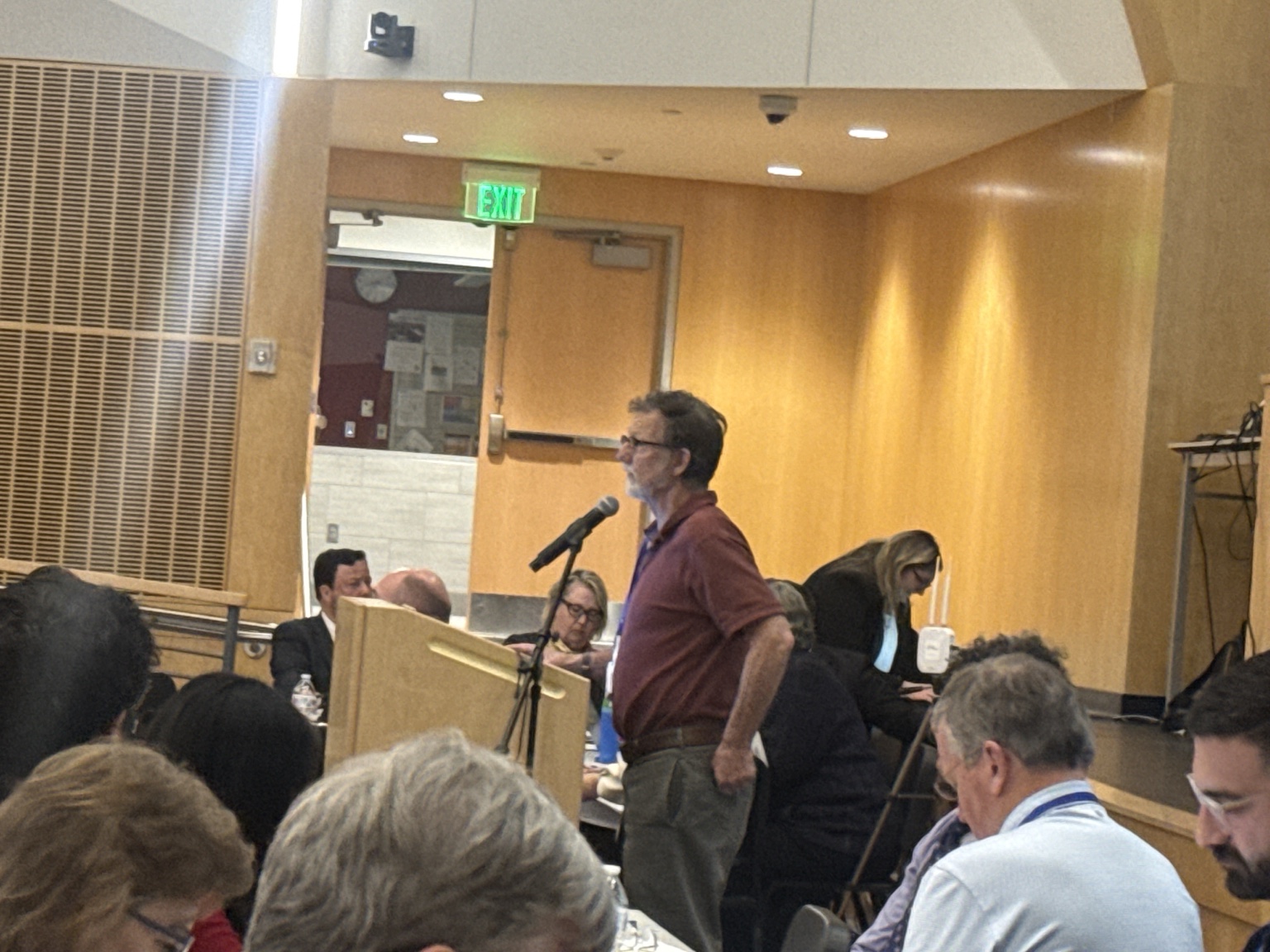 Personnel Board Chair Peter Cheimets presents Article 33 to Town Meeting